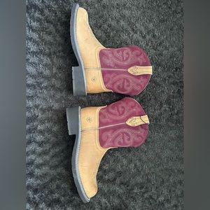 Ariat Fat Baby Pink and Brown